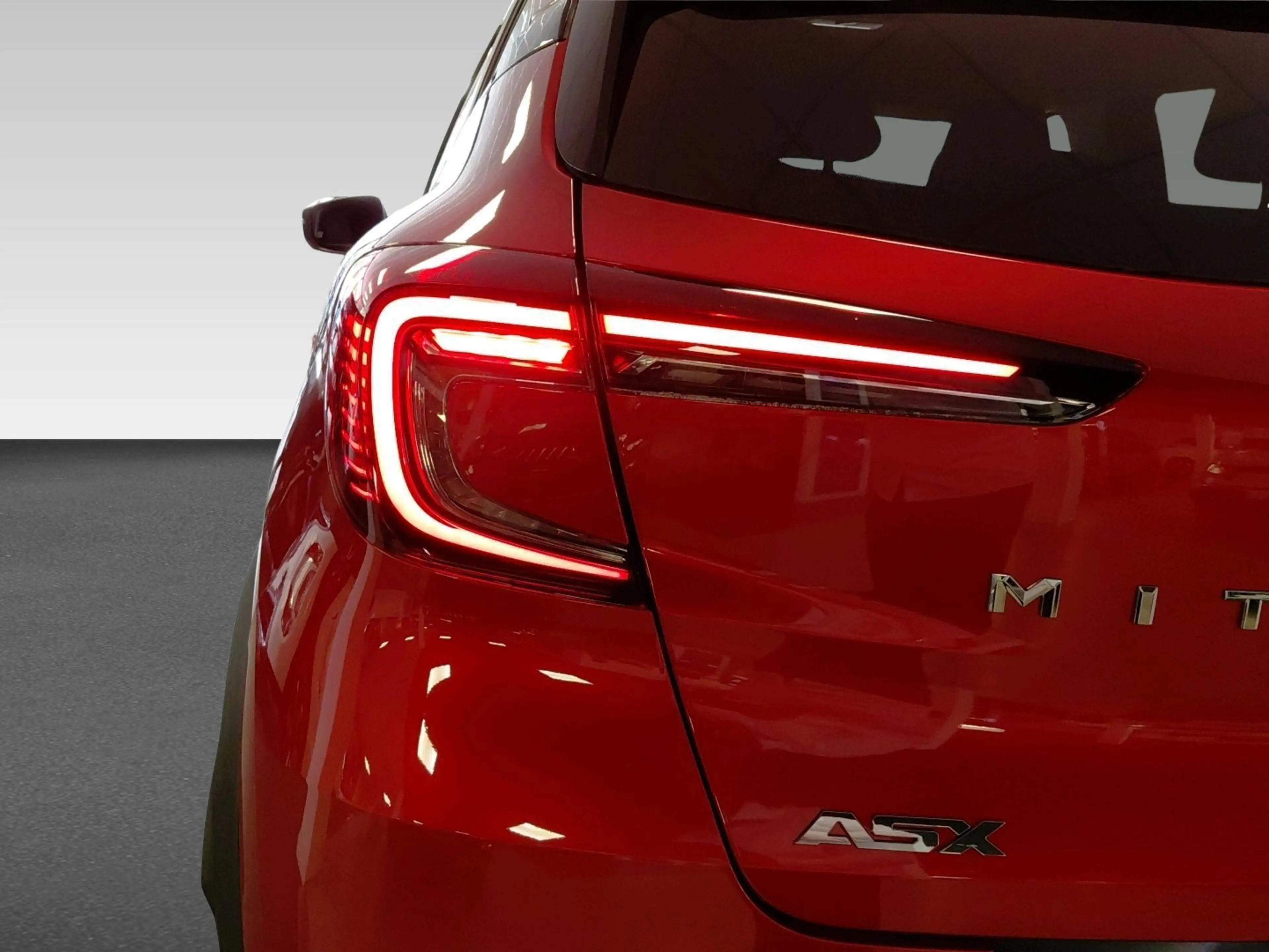 Mitsubishi ASX 1.8 HEV AT Black Edition — photo 13