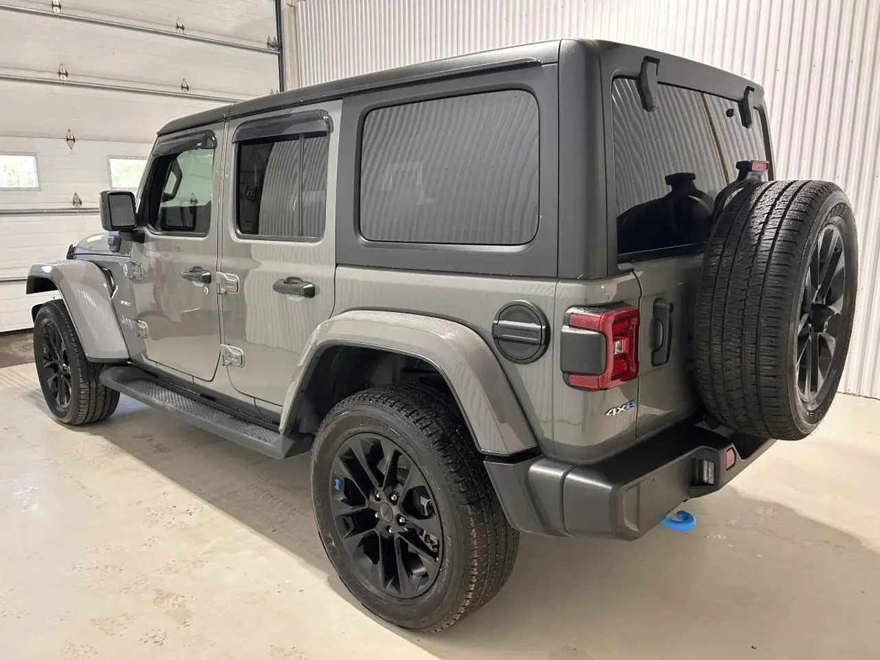 Jeep Wrangler снимка Jeep Wrangler