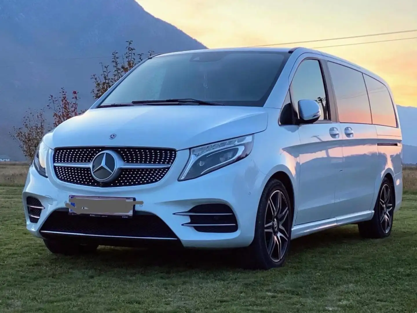 Mercedes-Benz V 220 V 220 d Kombi lang Basis Aut. Basis Weiß - 1