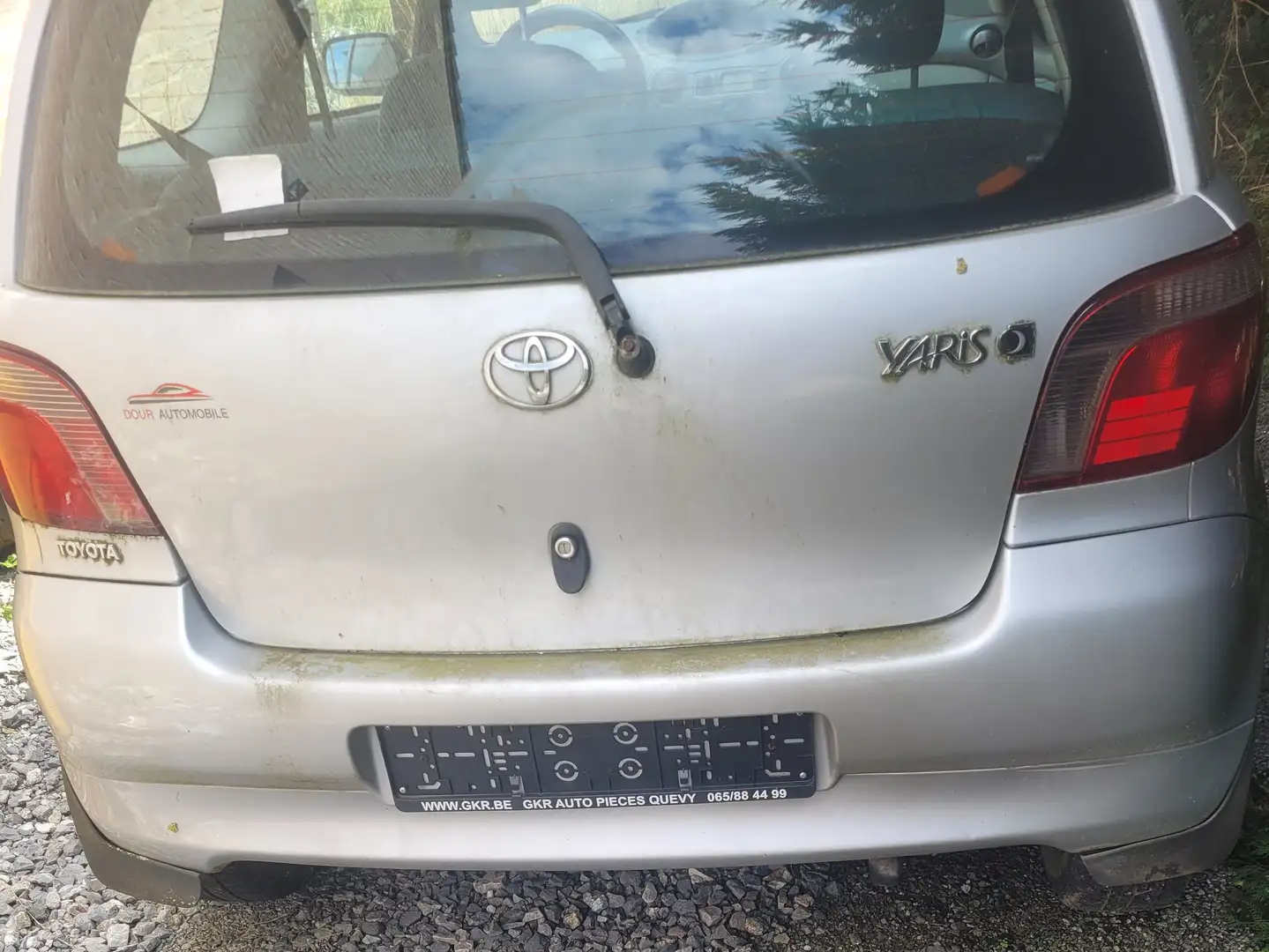 Toyota Yaris 1.0i VVT-i 16v Linea Luna Gris - 2