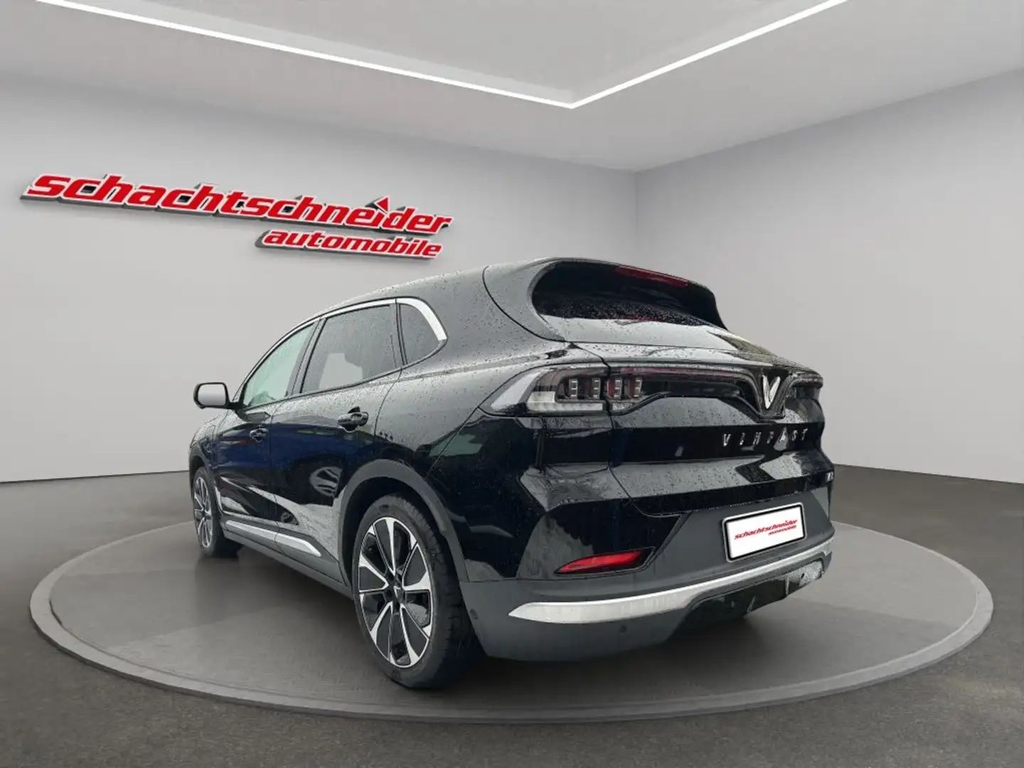 VinFast VF 8 VF8 PLUS Schwarz - 2