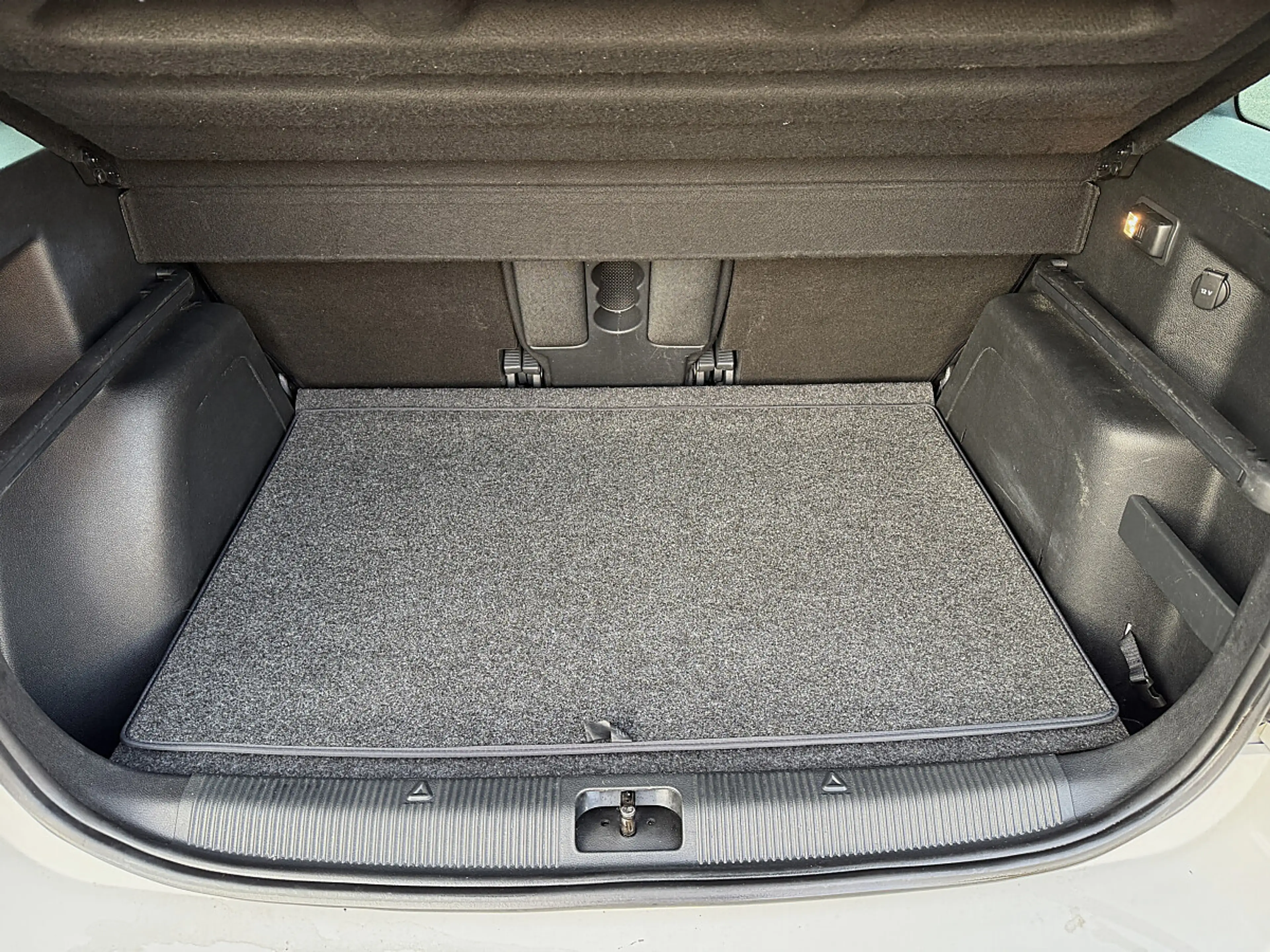 Skoda Yeti Outdoor 2,0 TDI SCR 4x4 Style DSG — photo 8