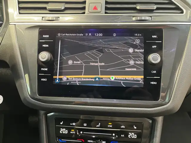 Volkswagen Tiguan view 13