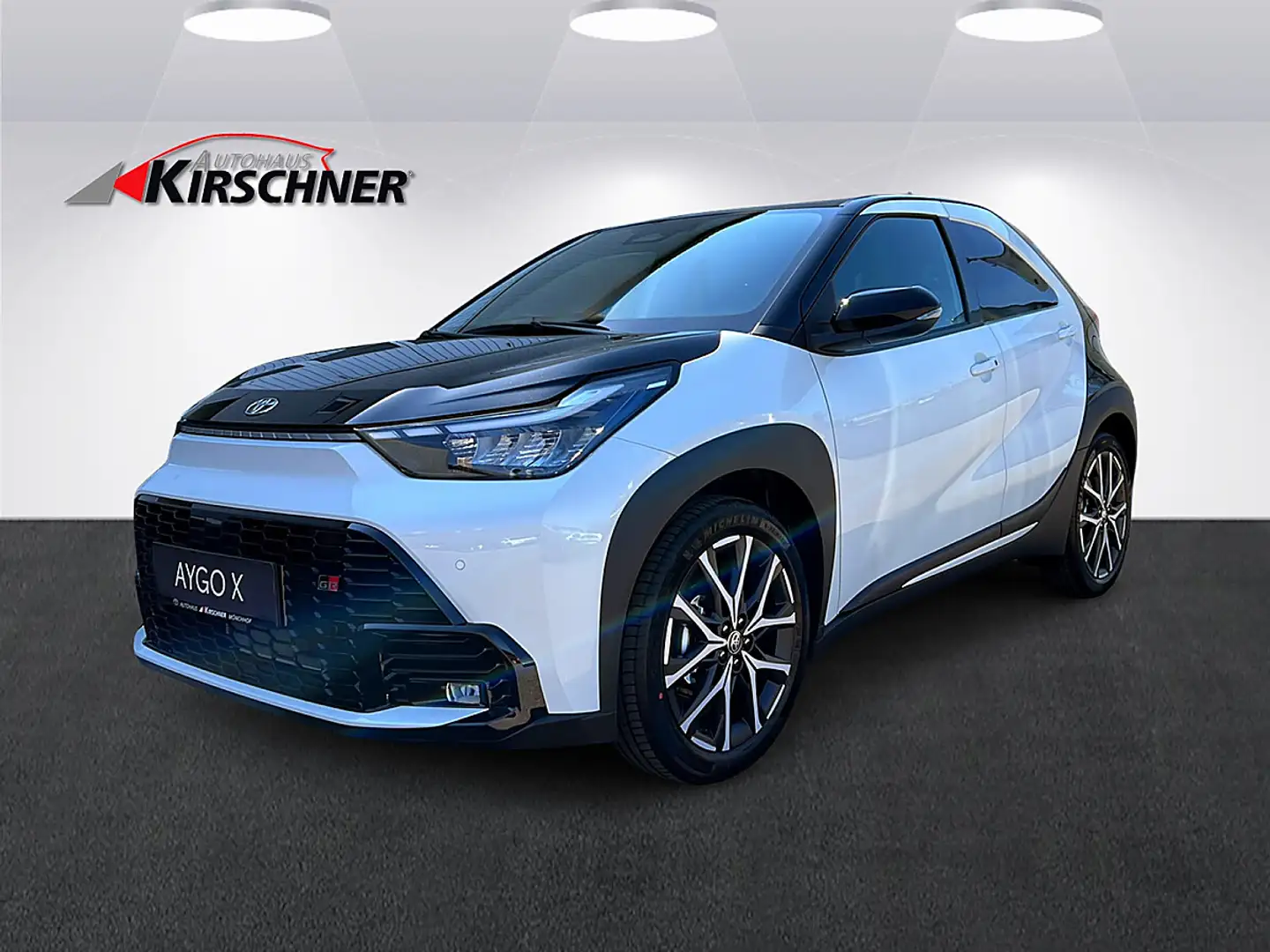 Toyota Aygo X 1,5 Hybrid GR SPORT Weiß - 1