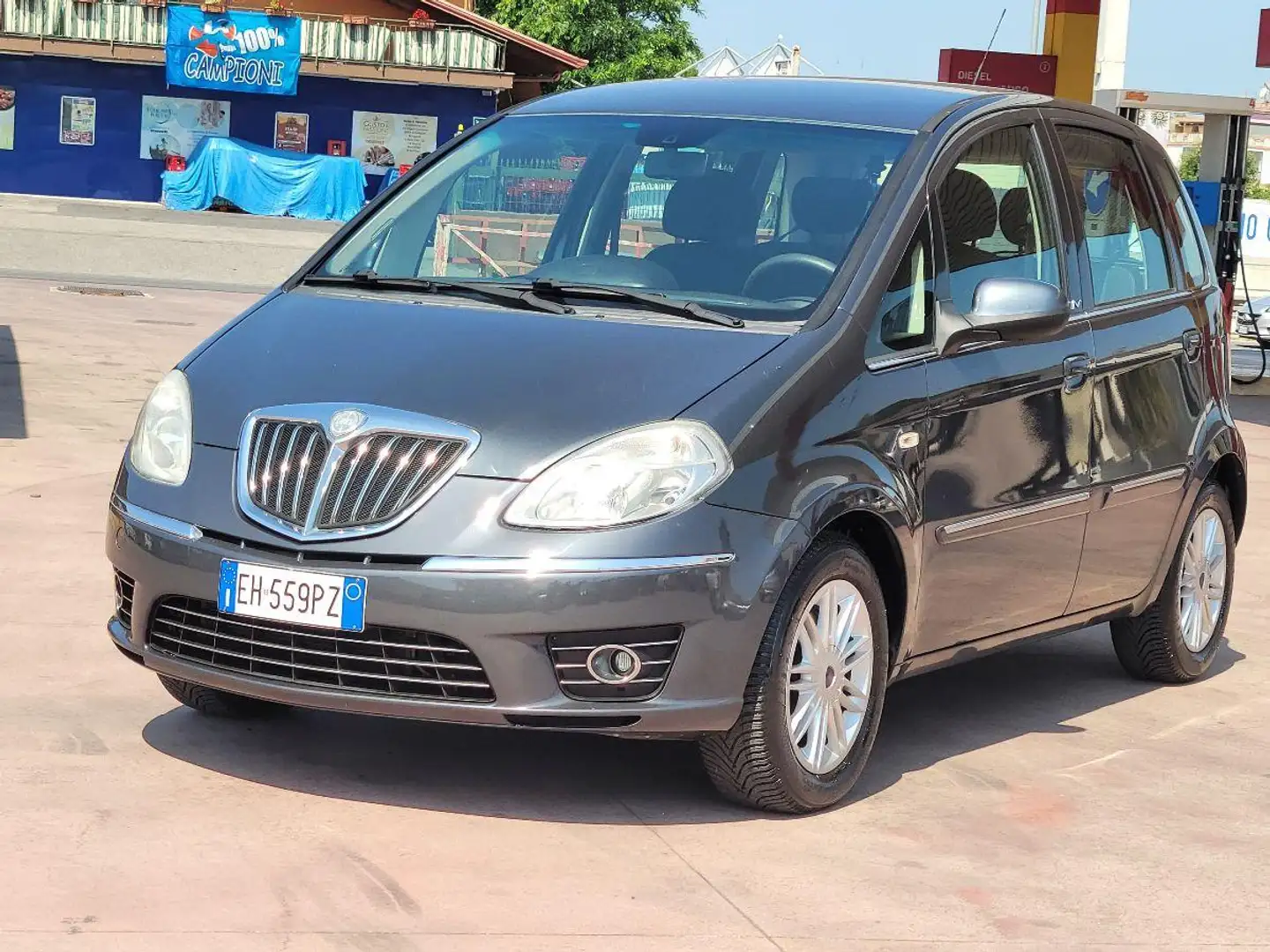 Lancia MUSA 1.3 Mjt 95 CV 5th Avenue Grey - 1