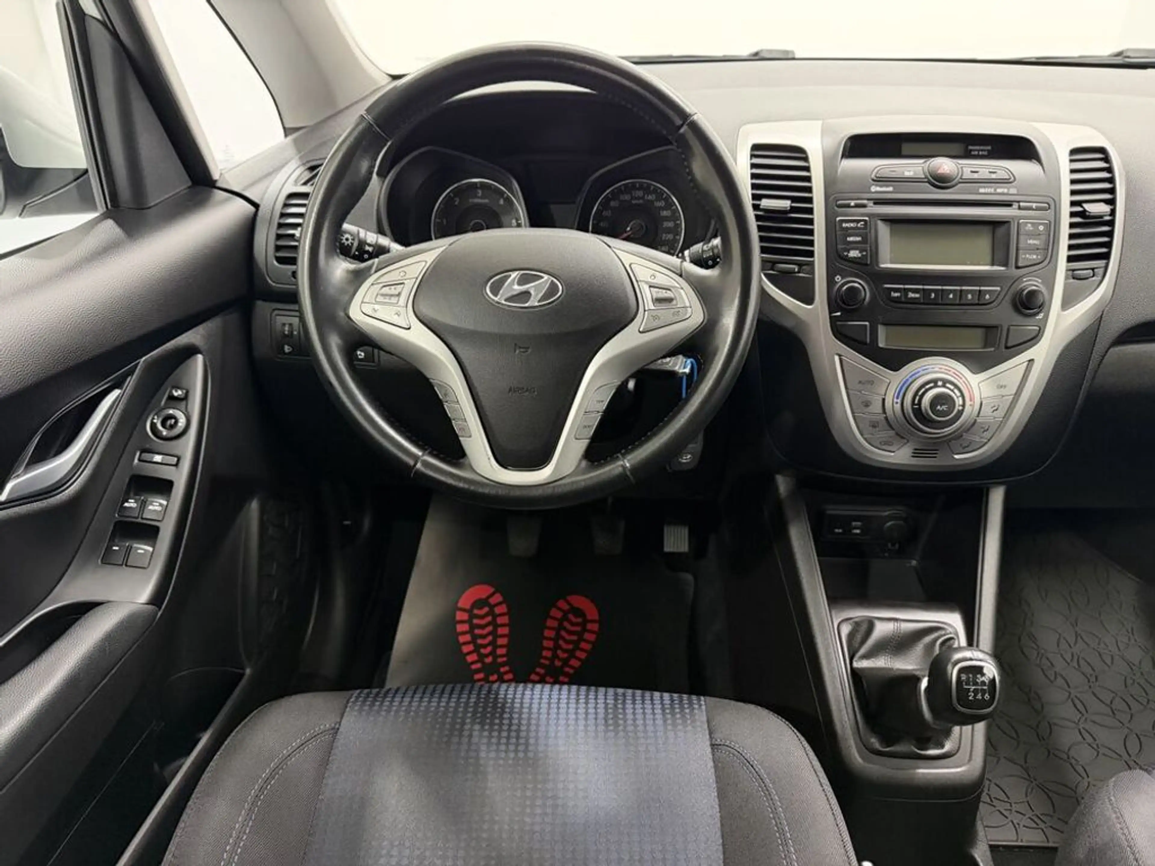 Hyundai iX20 Edition 25 KLIMA TEMPOMAT — photo 12