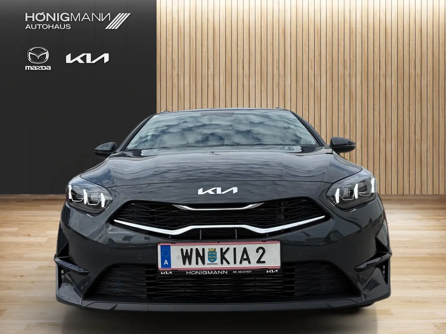 Kia Ceed SW / cee'd SW 1,5 TGDI Gold+PAKET3 Grau - 2