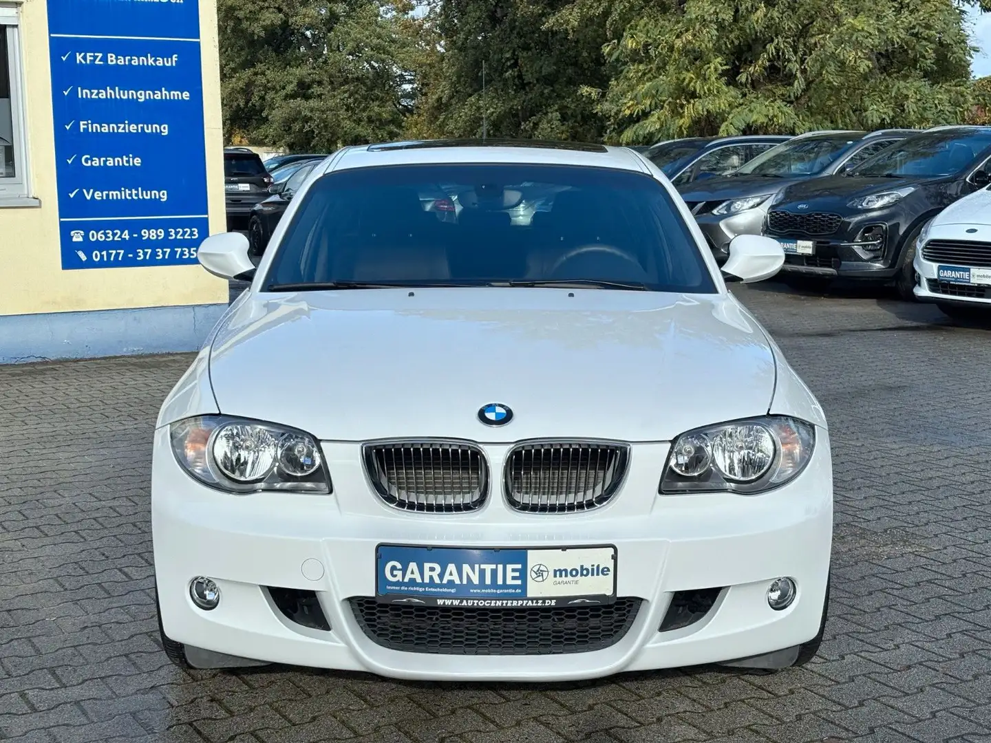 BMW 118 i Lim.*M-Sportpaket*1-Hand*TOP! Weiß - 2