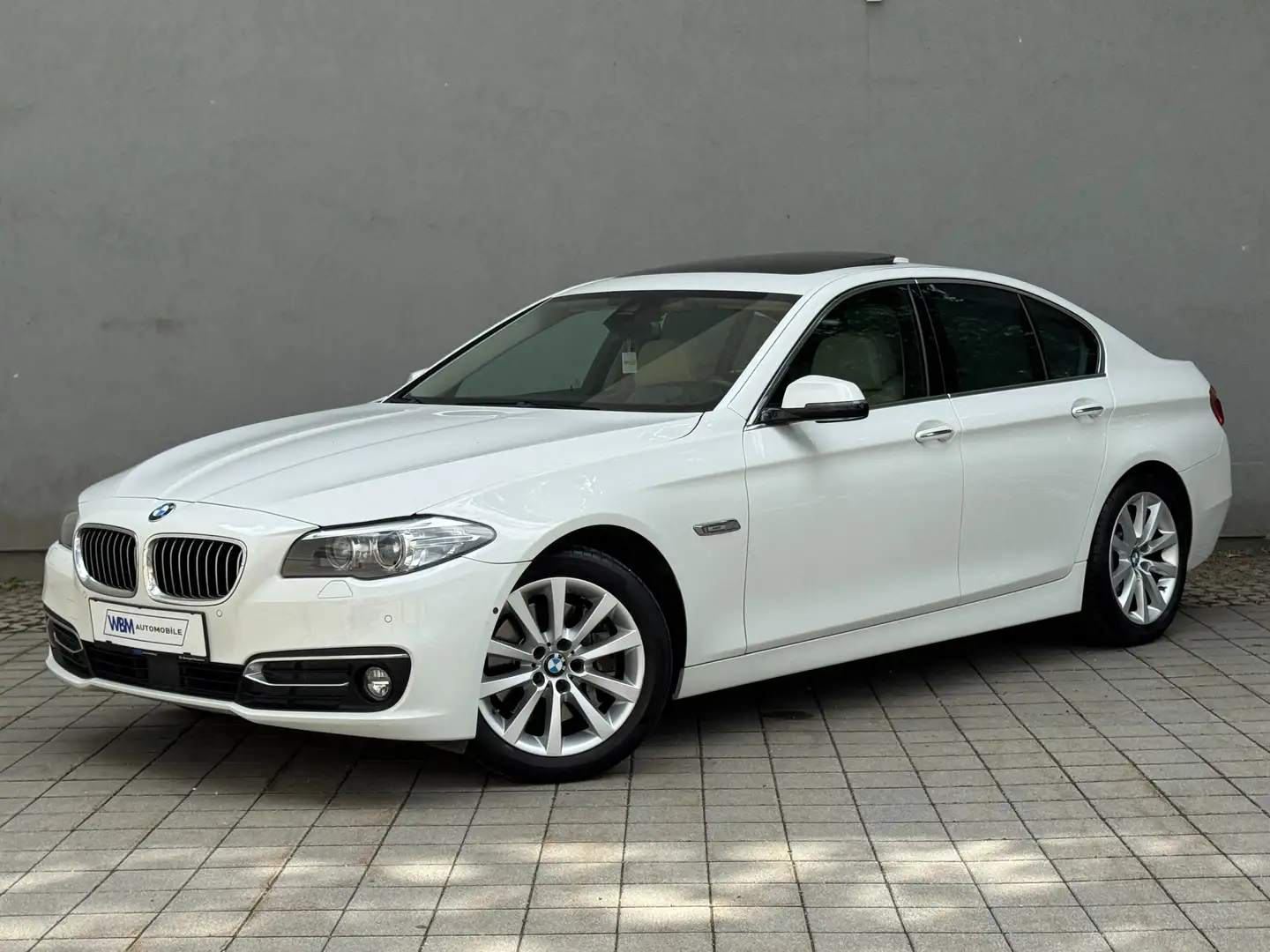 BMW 530 530d xDrive Aut. AHK/PANO/ACC/SPUR/DIGITACHO/RFK Weiß - 2