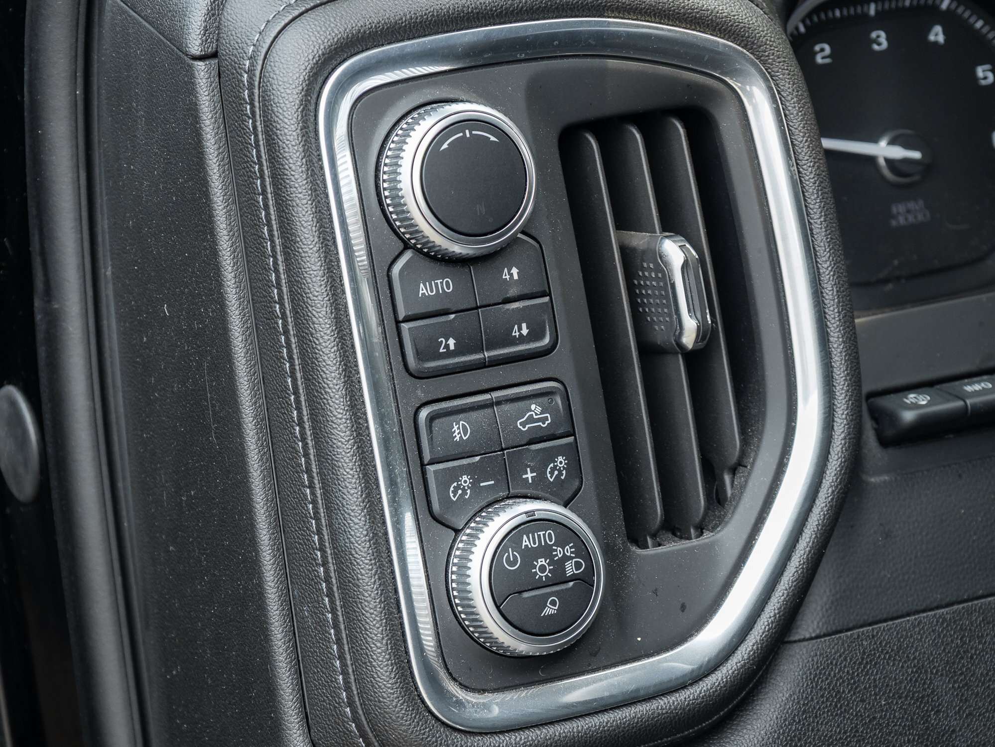 used 2019 GMC Sierra 1500 car, priced at $37,895