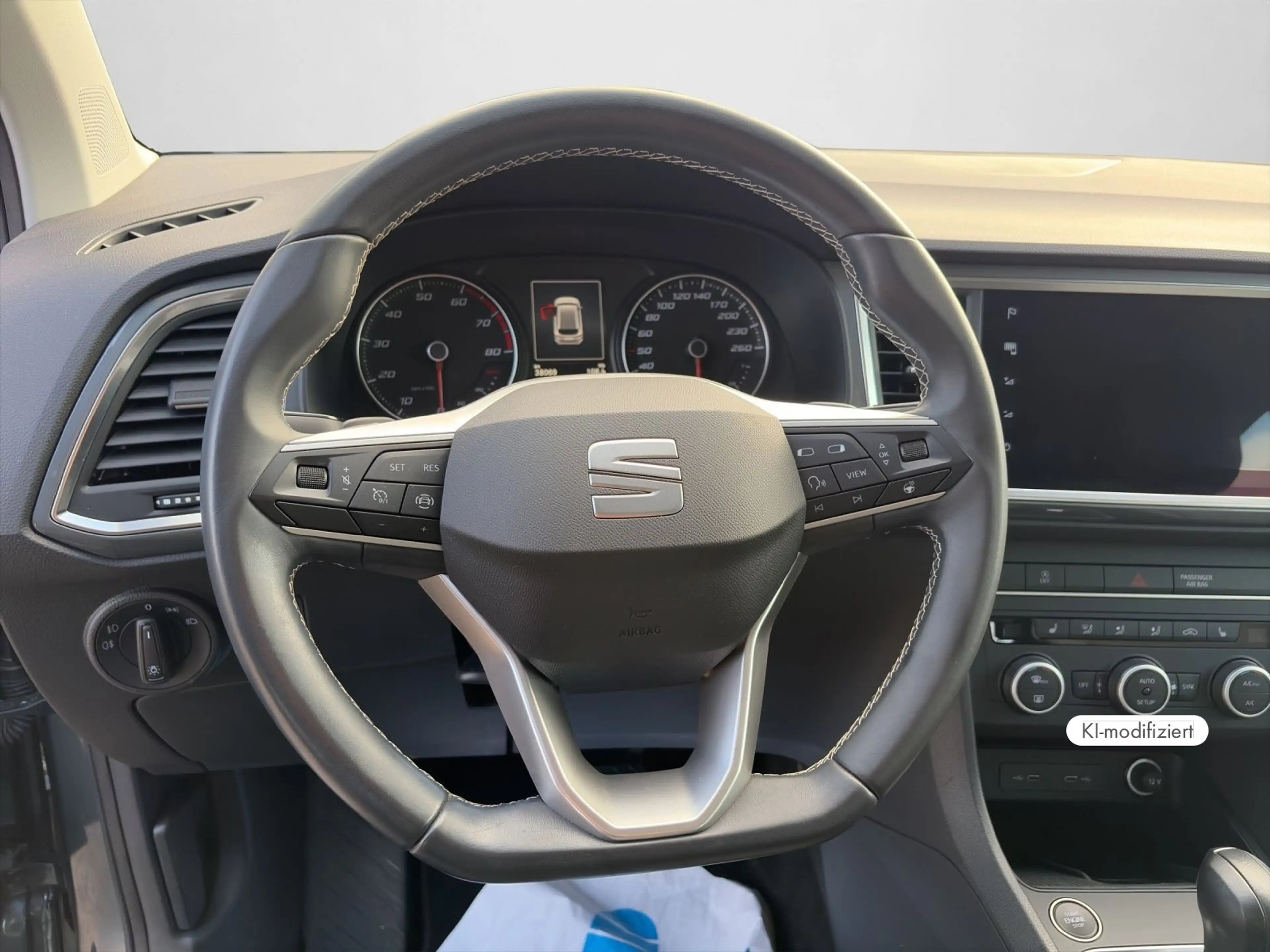 SEAT Ateca Style 1.5 TSI BEATS NAVI SHZ FULL LINK — photo 9