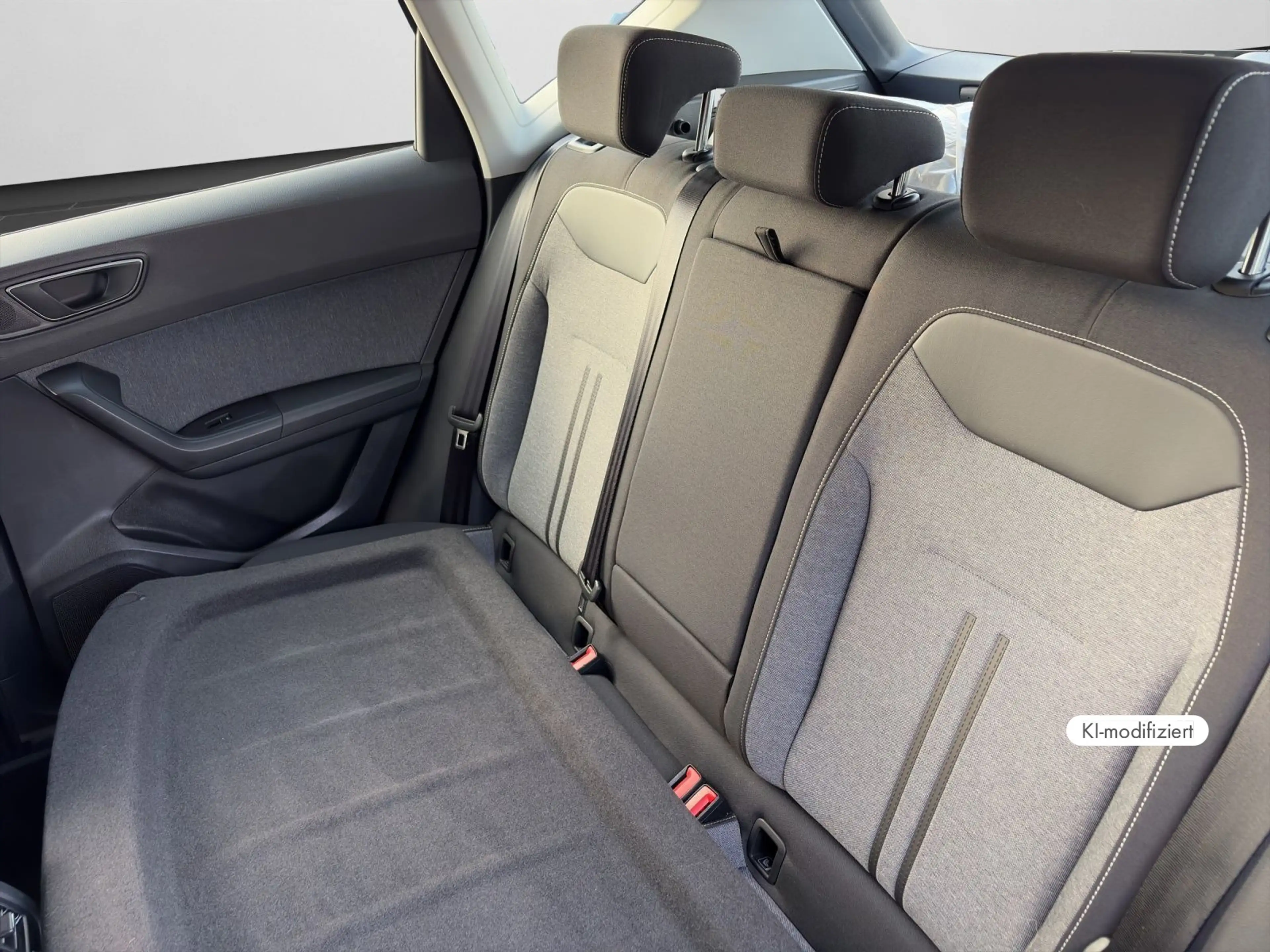 SEAT Ateca Style 1.5 TSI BEATS NAVI SHZ FULL LINK — photo 14