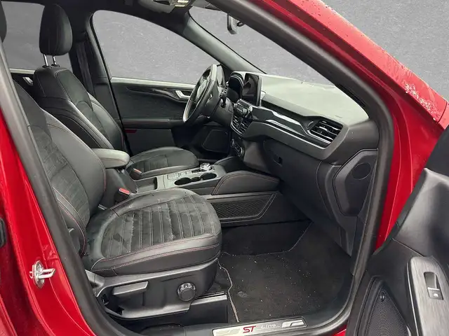Ford Kuga view 3