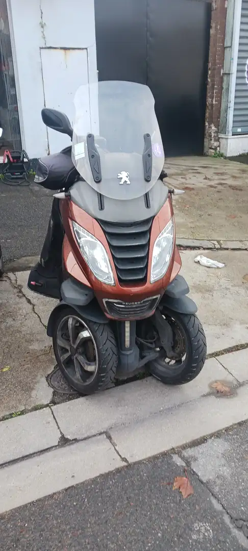 Peugeot Metropolis - 1