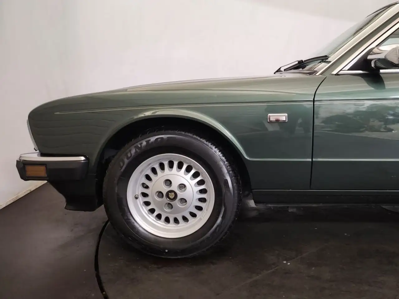 Jaguar XJ40, foto 9