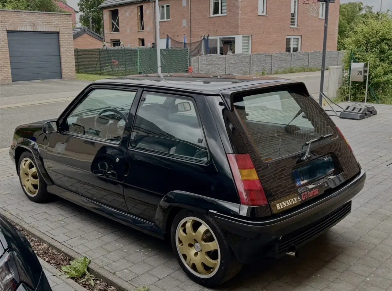 Renault R 5