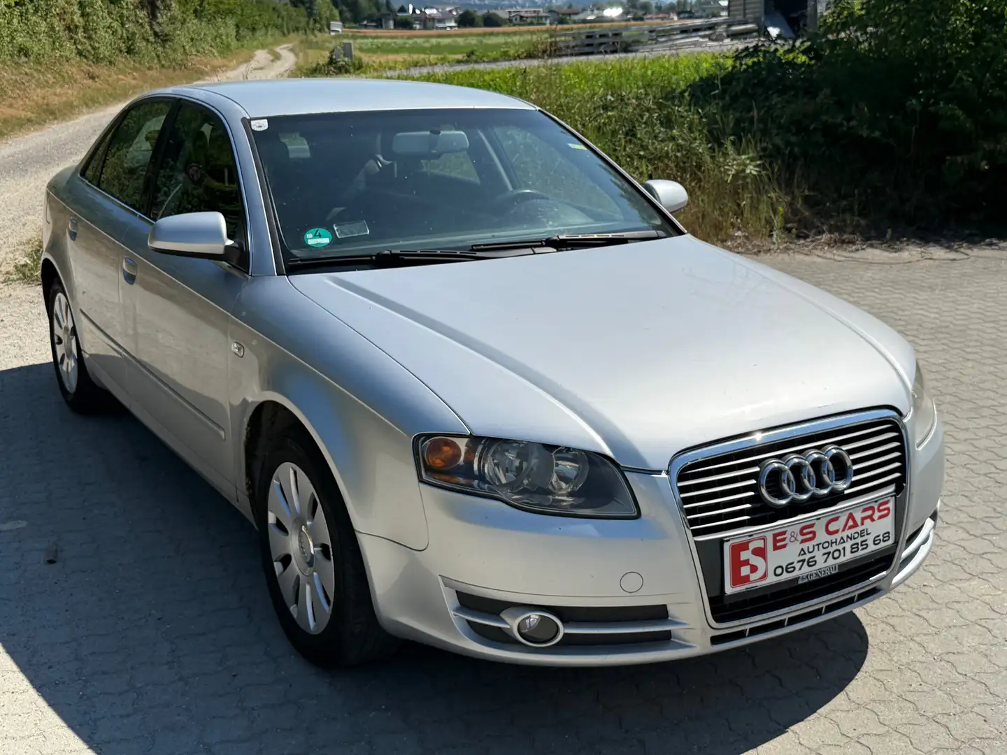 Audi A4 1.9 TDI Grau - 1