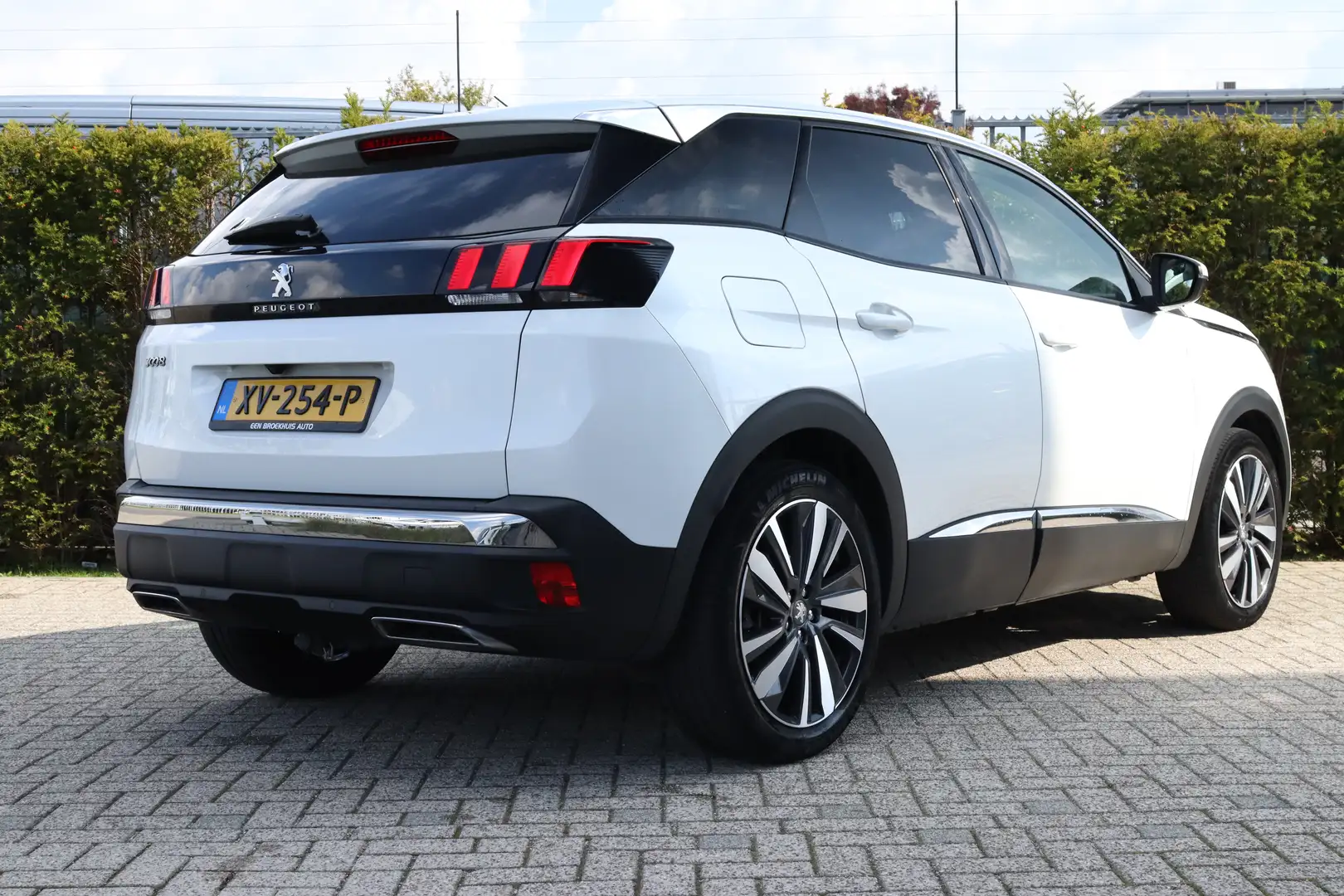 Peugeot 3008 1.2 Turbo Allure | Trekhaak | Cruise Control | Cam Weiß - 2