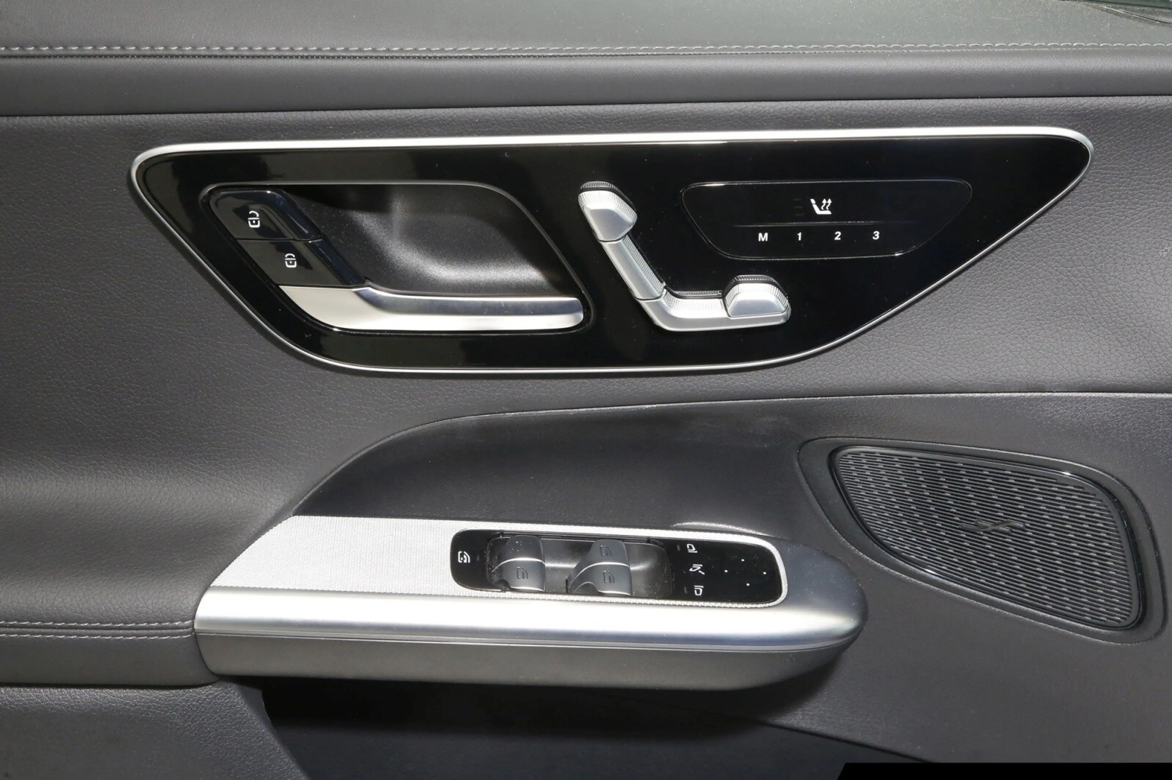 Mercedes-Benz GLC 200 GLC 200 4M Coupé AMG Night/Pano/AHK/Distron — photo 14