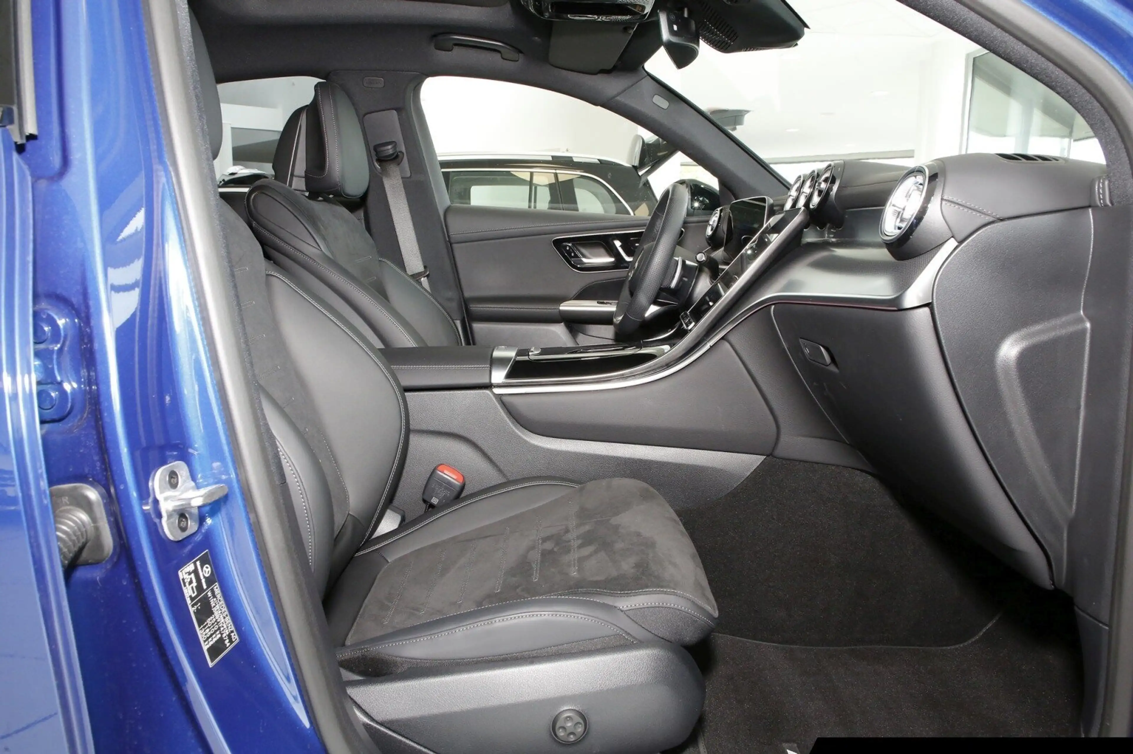 Mercedes-Benz GLC 200 GLC 200 4M Coupé AMG Night/Pano/AHK/Distron — photo 6
