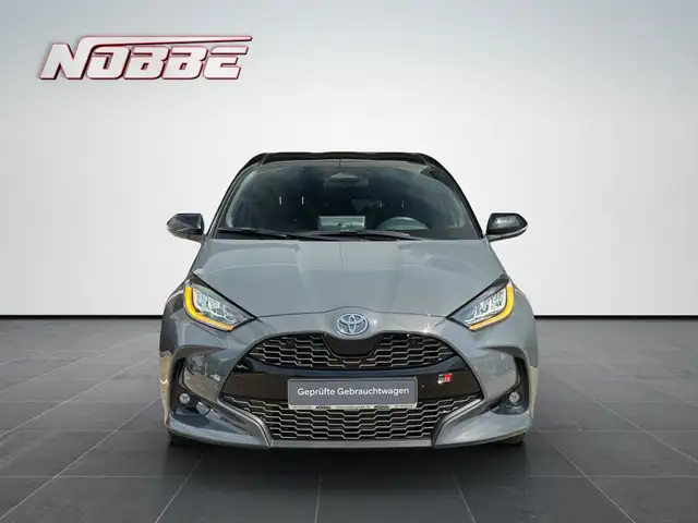 Toyota Yaris view 8