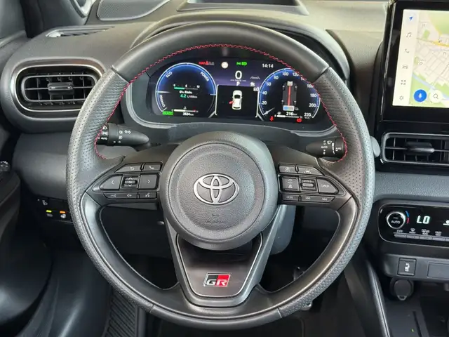 Toyota Yaris view 10