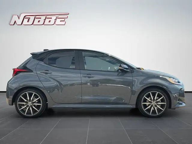 Toyota Yaris view 6
