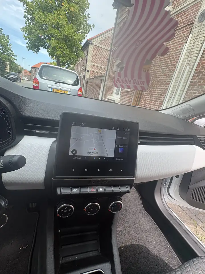 Renault Clio Citadine 5 portes — photo 7