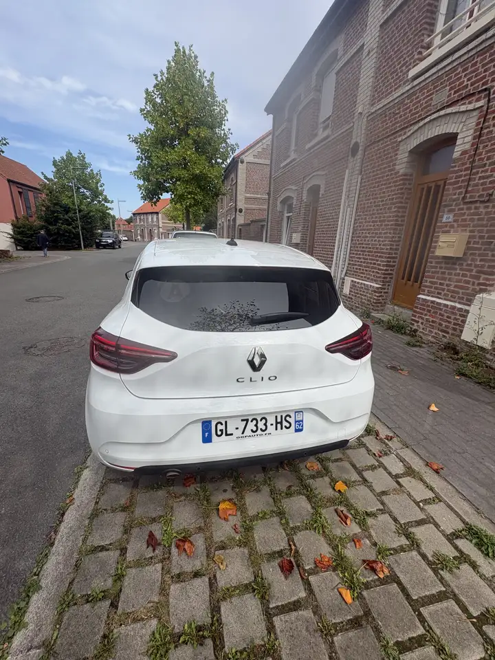 Renault Clio Citadine 5 portes — photo 2