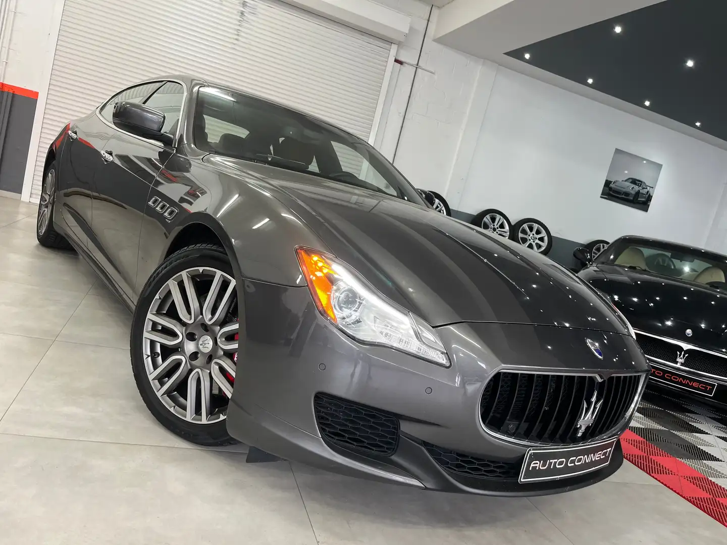 Maserati Quattroporte *CARNET*QUATTROPRTES*CUIR*NAVI*CAMERA*LED*FULL* Серый - 1