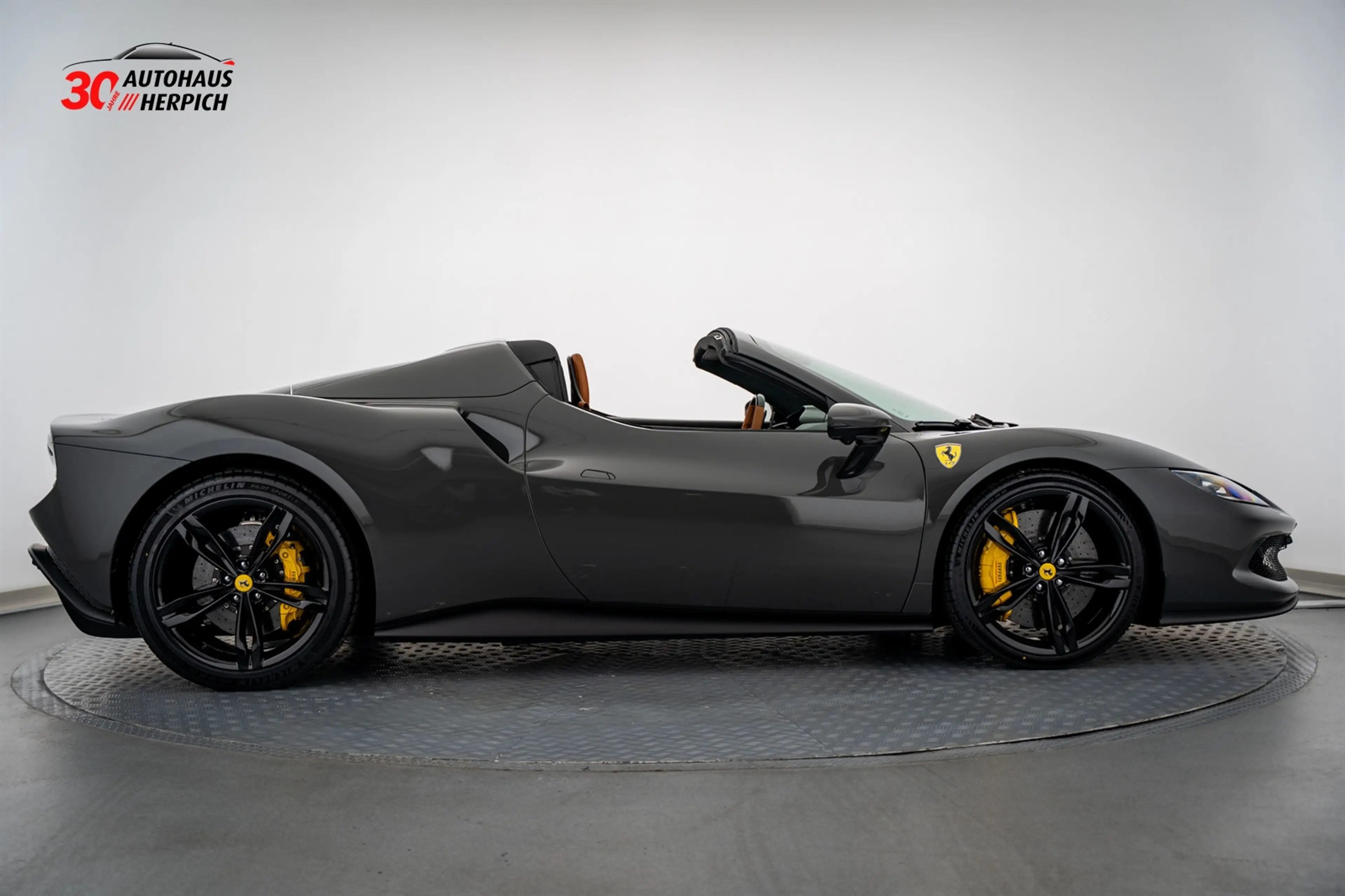 Ferrari 296 SCURO LIFT JBL ACC DAYTONA-RACING-SEATS — photo 6