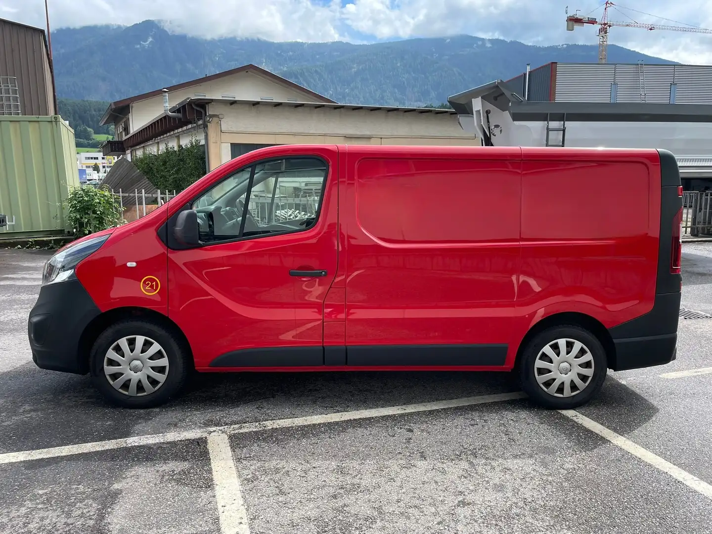 Opel Vivaro VAN Rouge - 1