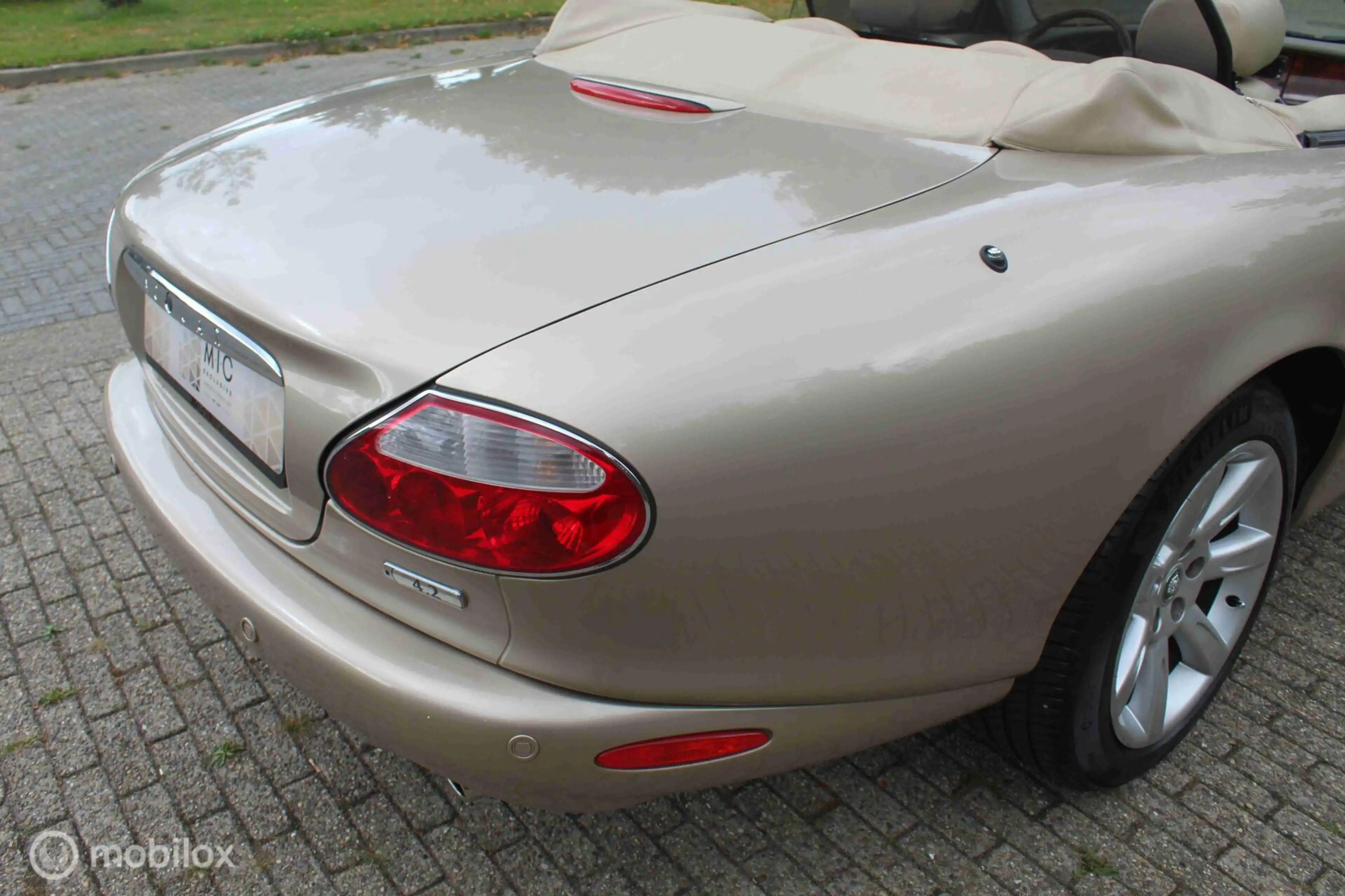 Jaguar XK8 4.2 V8 Convertible | Topstaat! | Zeldzaam fraai. — photo 37