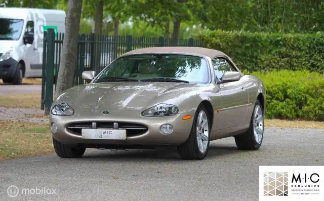 Jaguar XK8 4.2 V8 Convertible | Topstaat! | Zeldzaam fraai.