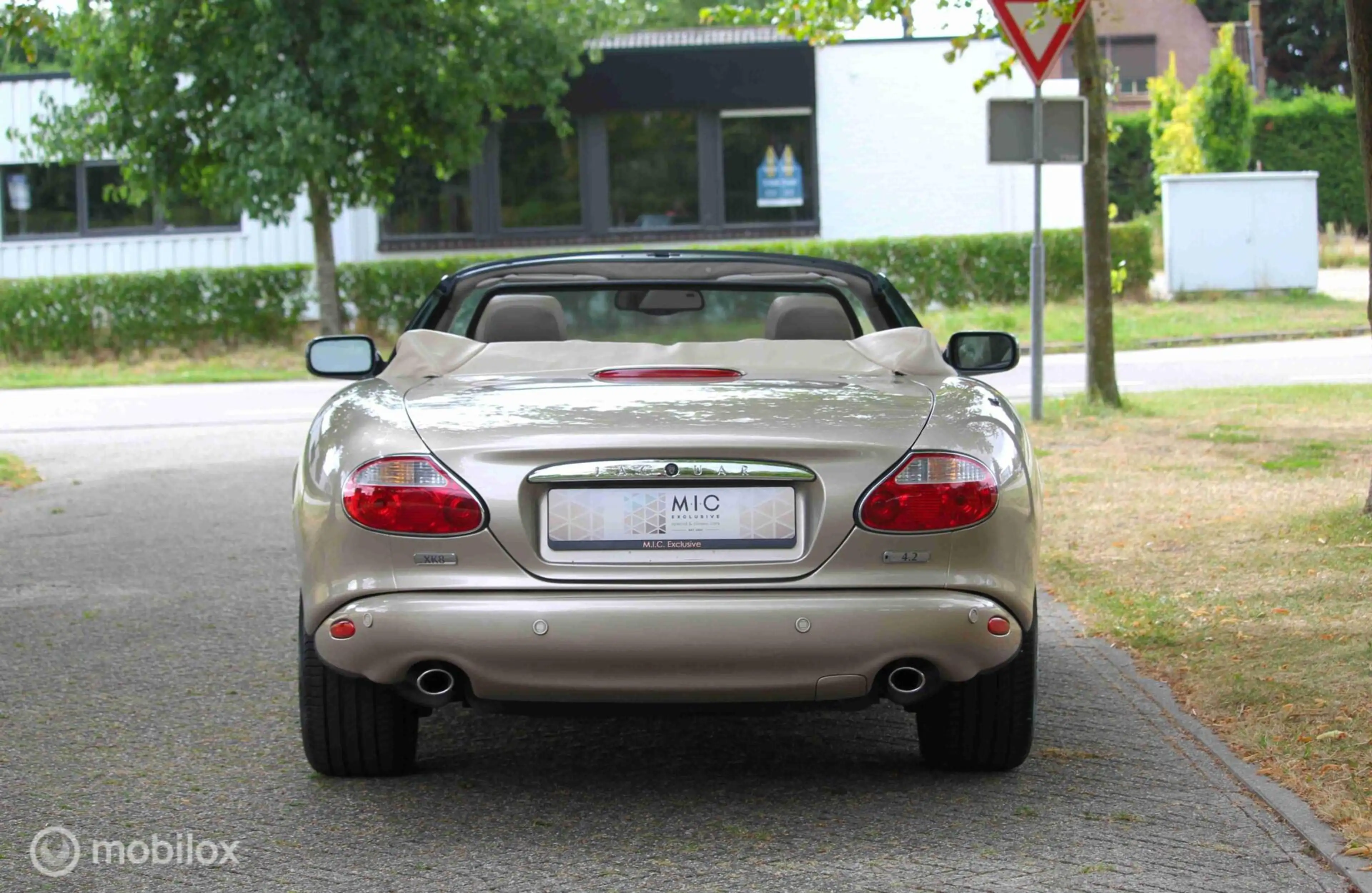 Jaguar XK8 4.2 V8 Convertible | Topstaat! | Zeldzaam fraai. — photo 10