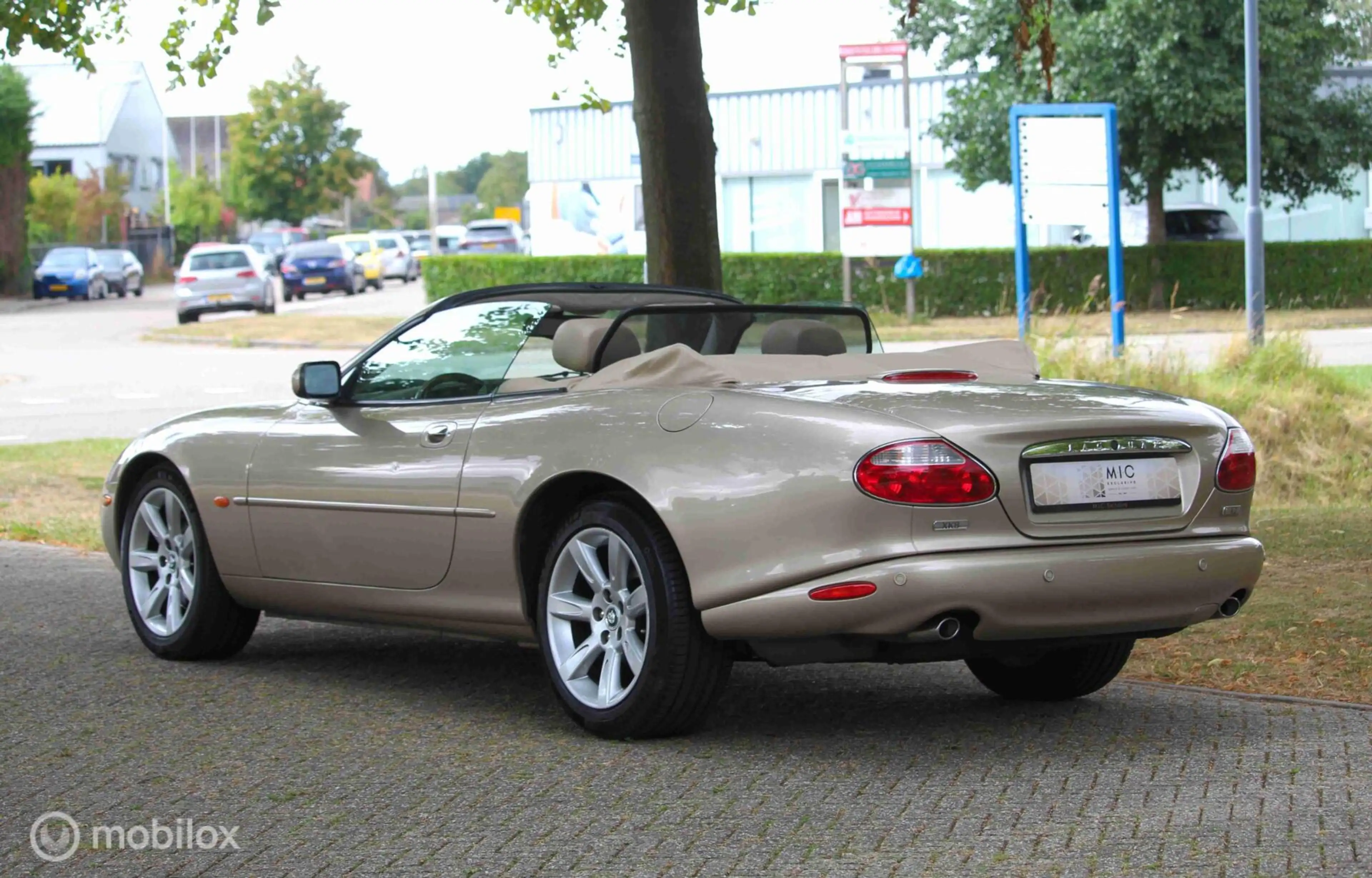 Jaguar XK8 4.2 V8 Convertible | Topstaat! | Zeldzaam fraai. — photo 6