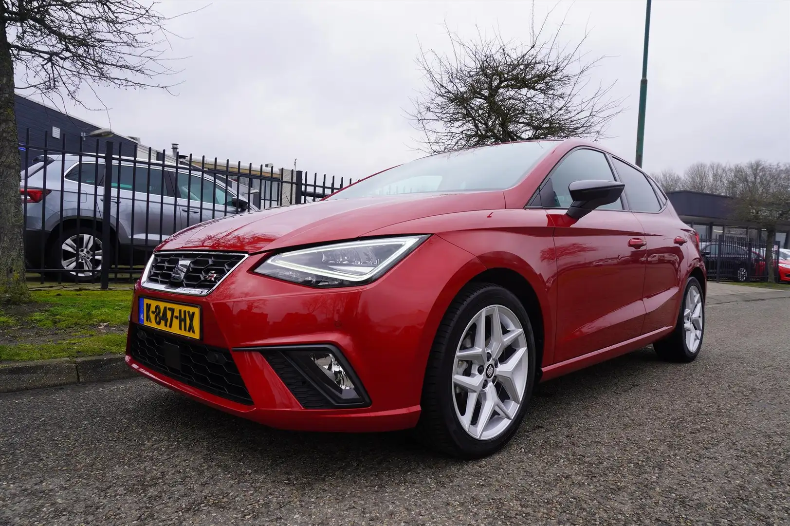SEAT Ibiza 1.0 TSI 110pk FR Business Intense Plus Multi Media Rot - 1