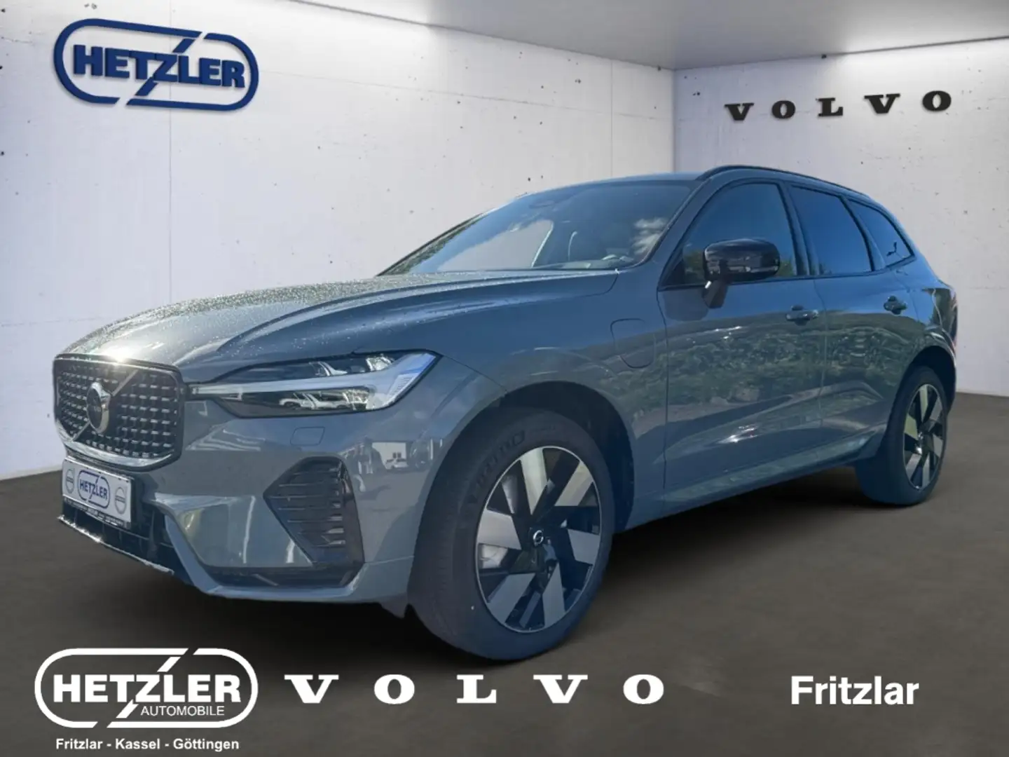 Volvo XC60 Plus Dark Recharge Plug-In Hybrid AWD T6 Twin Engi Grau - 1