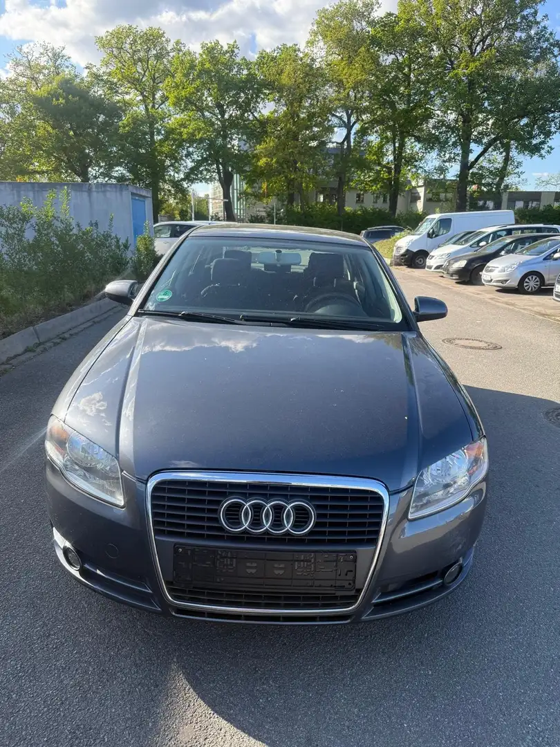 Audi A4 1.8 T Grau - 1