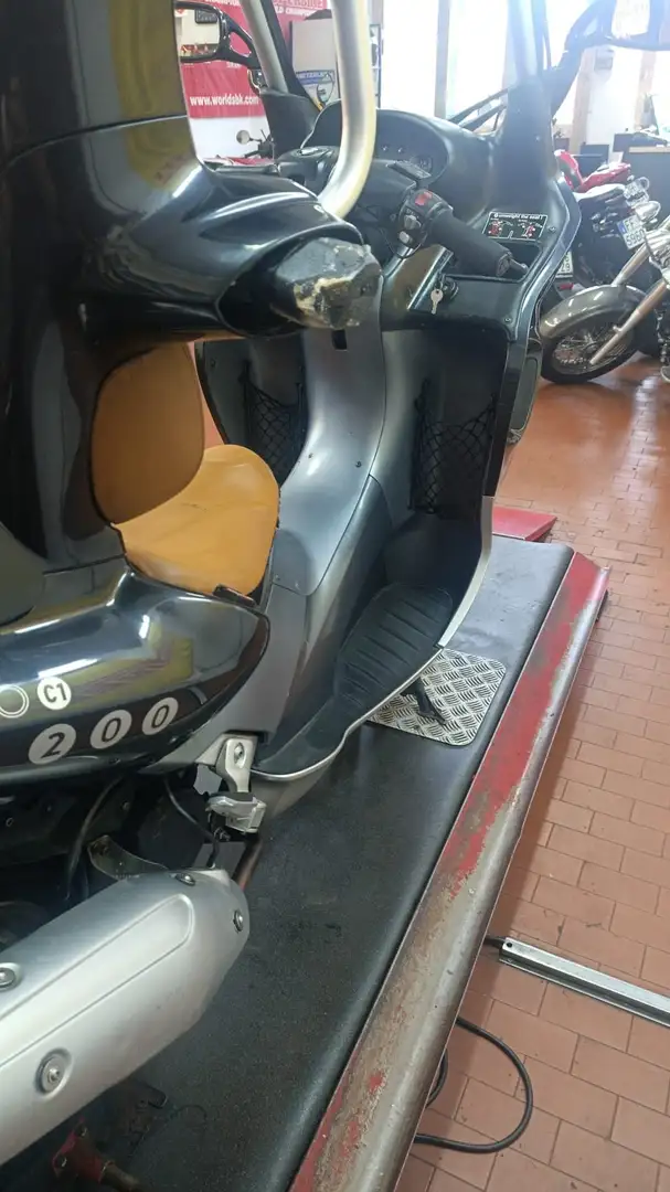 BMW C1 200 Executive Zwart - 2