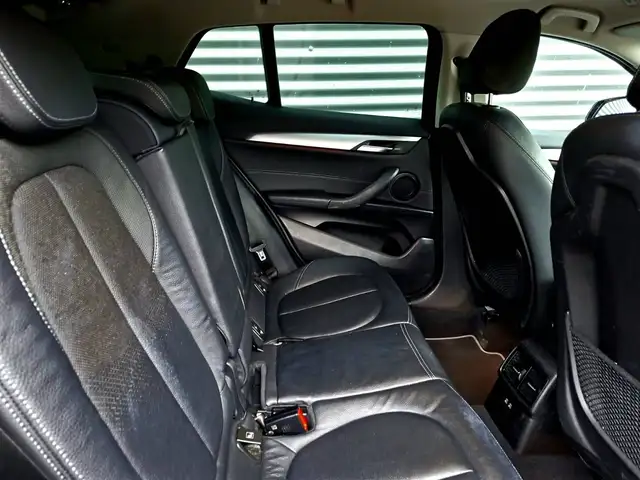 BMW X2 view 9