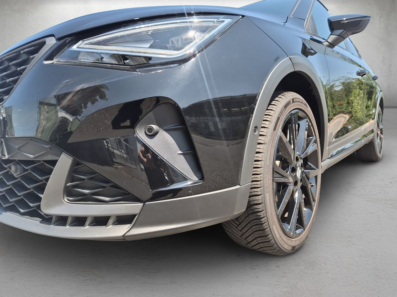 SEAT Arona 1.5 TSI DSG FR *Navi*LED*Kamera* — photo 4