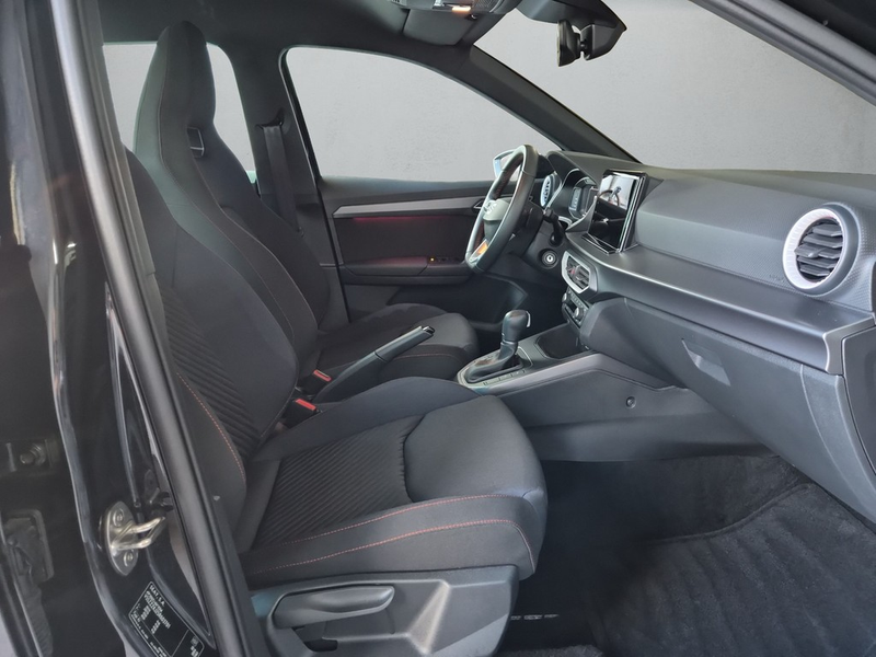SEAT Arona 1.5 TSI DSG FR *Navi*LED*Kamera* — photo 13