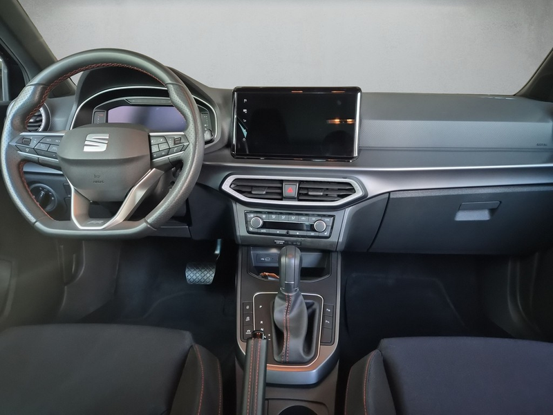 SEAT Arona 1.5 TSI DSG FR *Navi*LED*Kamera* — photo 8