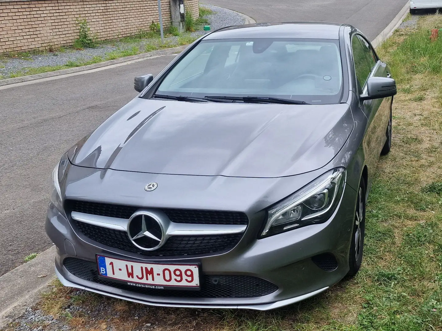 Mercedes-Benz CLA 180 CLA 180 (EU6d-TEMP) Stříbrná - 1