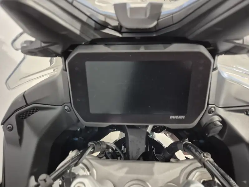 Ducati Multistrada V4 S - foto 7