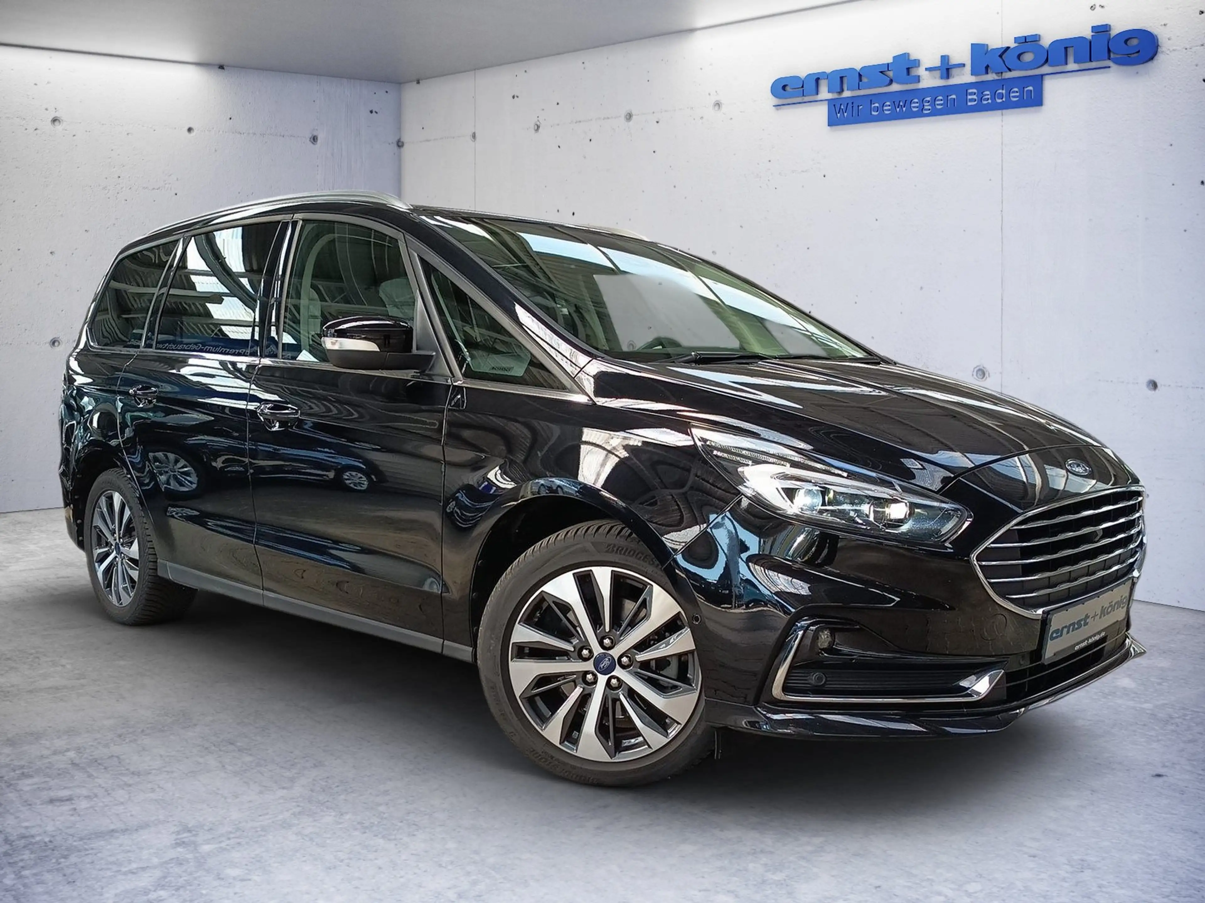 Ford Galaxy Titanium — photo 3