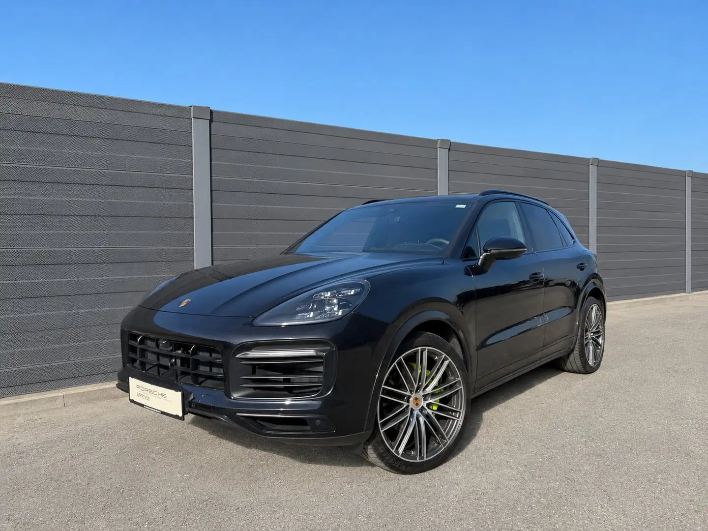 Porsche Cayenne E-Hybrid III Schwarz - 1