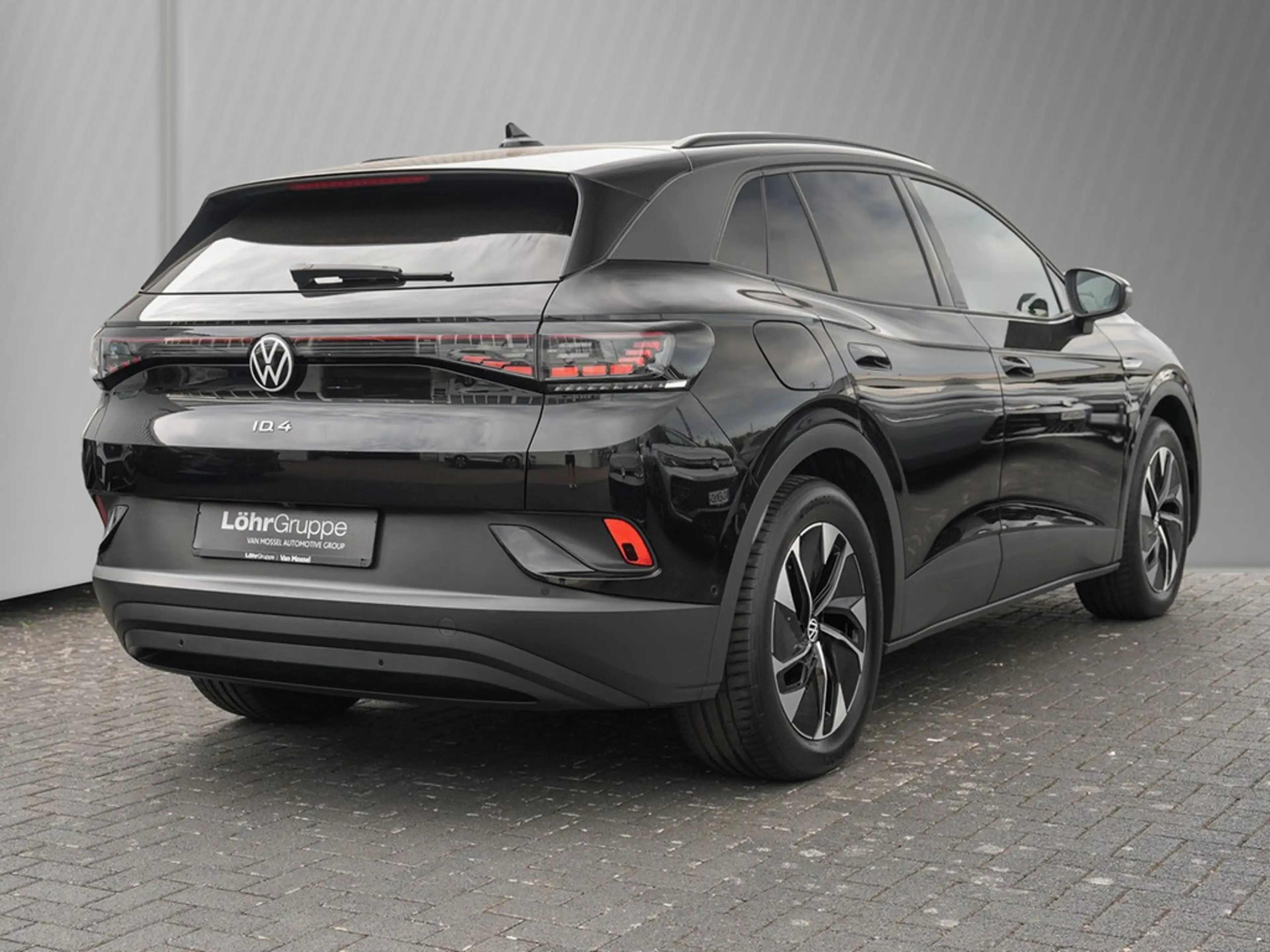 Volkswagen ID.4 Pro 195kW 4Motion AHK/Pano/RFK — photo 5