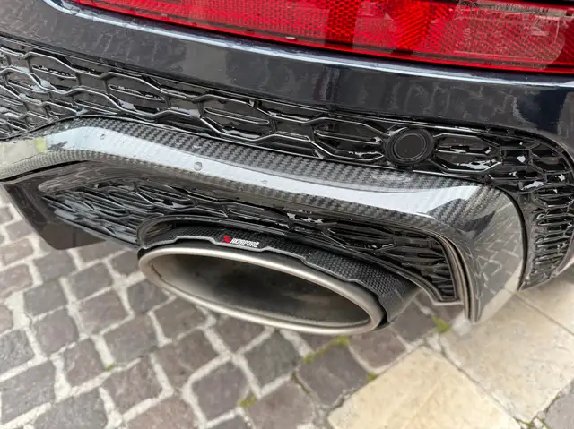 Audi RS Q8 view 8